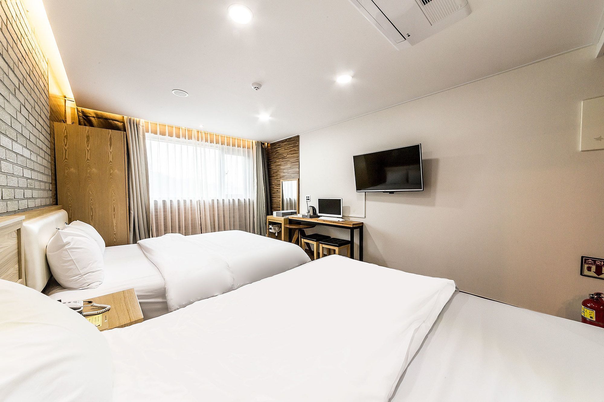 Diamond Tourist Hotel Inchon Exterior foto