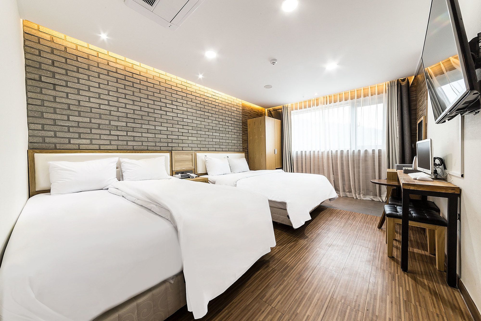 Diamond Tourist Hotel Inchon Exterior foto