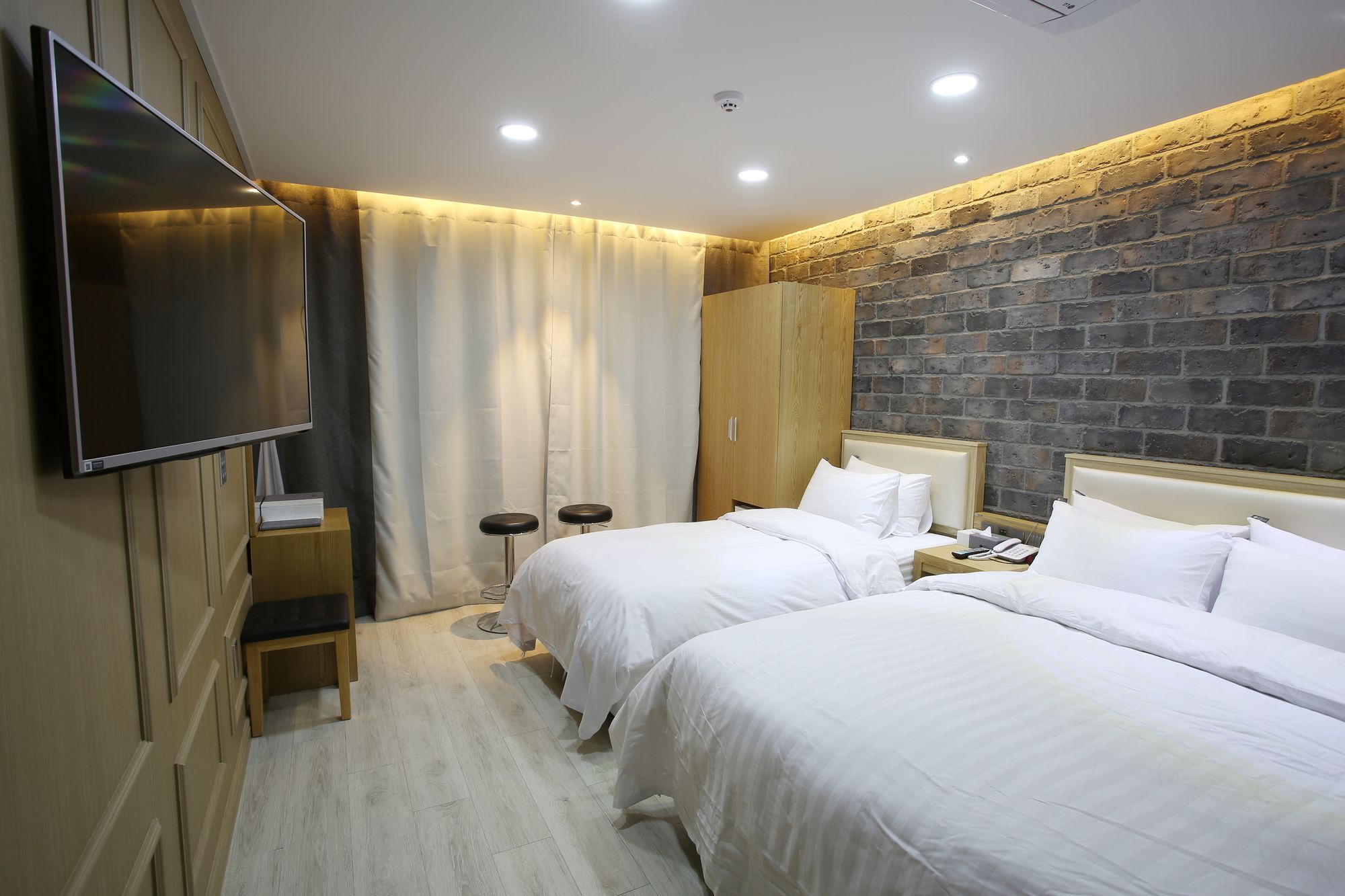 Diamond Tourist Hotel Inchon Exterior foto